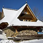 فندق مبيت وإفطار Dom Tatrzanski Ewa 3*